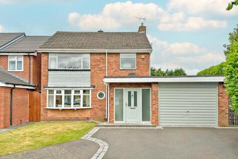 Oaks Drive, Wombourne, WV5 3 bed detached house for sale