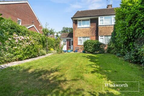 Sutton Crescent, Barnet, EN5 2 bed maisonette for sale