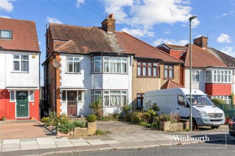 Holyrood Road, New Barnet, EN5 4 bed semi