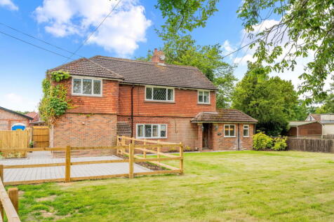 Tandridge Lane, Lingfield RH7 4 bed detached house for sale