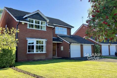 4 bedroom detached house for sale