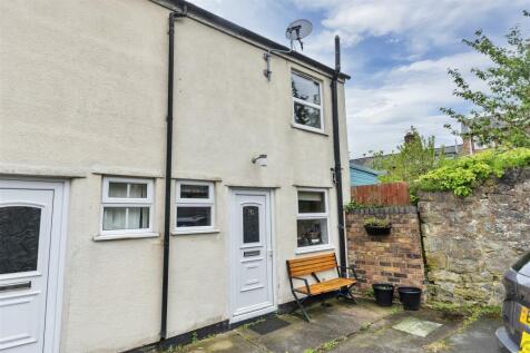 Oswald Mews, Oswald Place, Oswestry 2 bed end of terrace house for sale