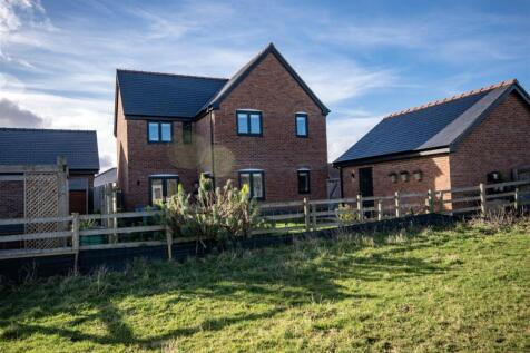 Agnes Hunt Drive, Park Hall, Oswestry 4 bed detached house for sale