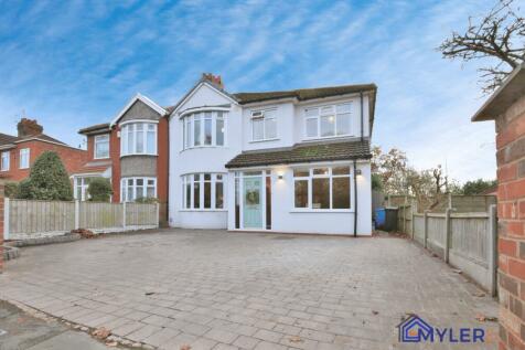 4 bedroom semi-detached house for sale