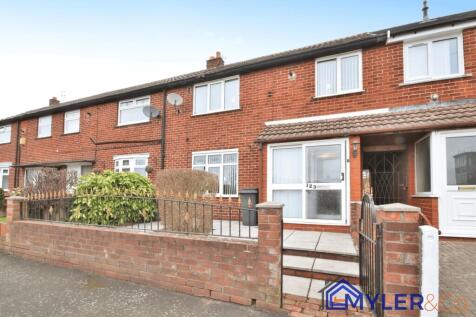 Royal Avenue, Widnes, WA8 3 bed end of terrace house for sale