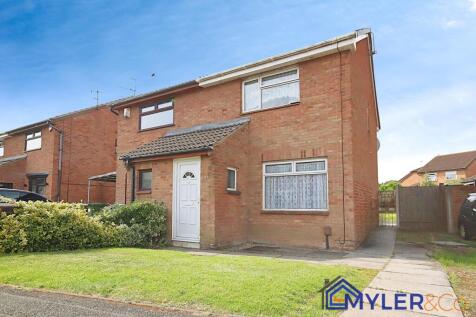 2 bedroom semi-detached house for sale