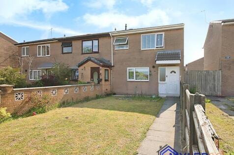 Eversley, Widnes, Widnes, WA8 2 bed end of terrace house for sale