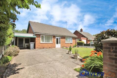 3 bedroom detached bungalow for sale