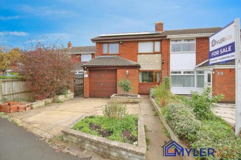 3 bedroom semi-detached house for sale
