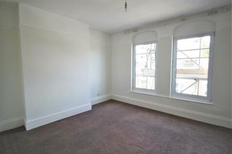 2 bedroom maisonette for sale