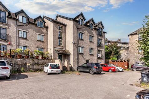 3 Fellside Court, Kendal 2 bed apartment for sale