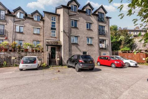 3 Fellside Court, Kendal 2 bed apartment for sale