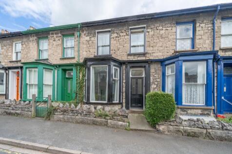 5 Green Road 2 bed terraced house for sale