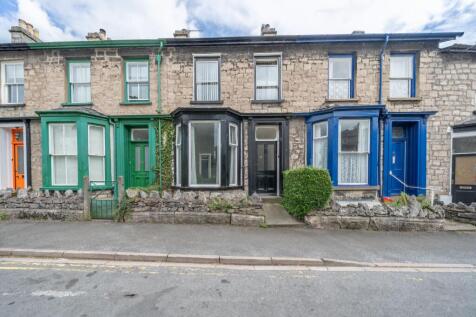 5 Green Road 2 bed terraced house for sale
