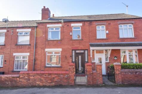 Throstlenest Avenue, Springfield... 3 bed terraced house for sale