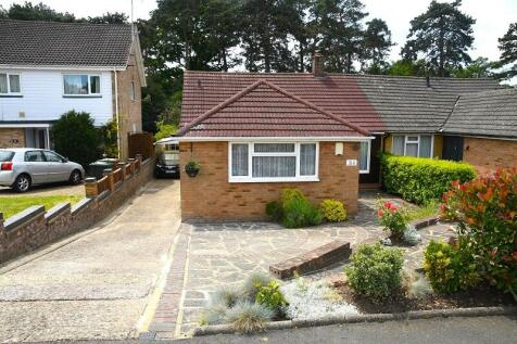 3 bedroom semi-detached bungalow for sale