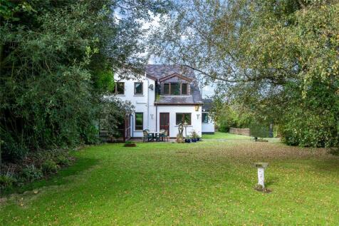 4 bedroom semi-detached house for sale