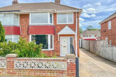 Worlaby Road, Grimsby, DN33 3 bed semi