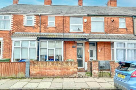 Newby Road, Grimsby, NE Lincolnshire... 3 bed terraced house for sale