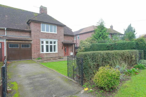 4 bedroom semi-detached house for sale