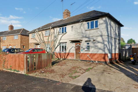 Springfield Avenue, Banbury 3 bed semi