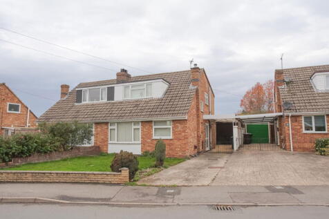 3 bedroom semi-detached bungalow for sale