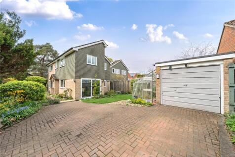 Newfield Road, Liss, Hampshire, GU33 4 bed detached house for sale