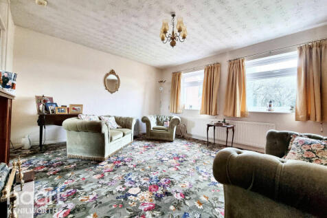 Frythe Close, Kenilworth 3 bed maisonette for sale