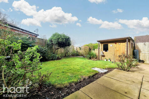 Frythe Close, Kenilworth 3 bed maisonette for sale