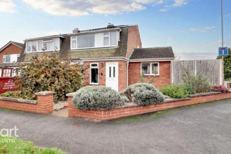 3 bedroom semi-detached house for sale