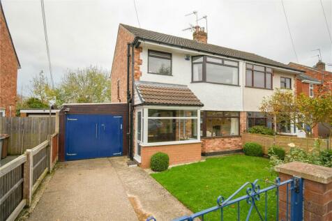 3 bedroom semi-detached house for sale