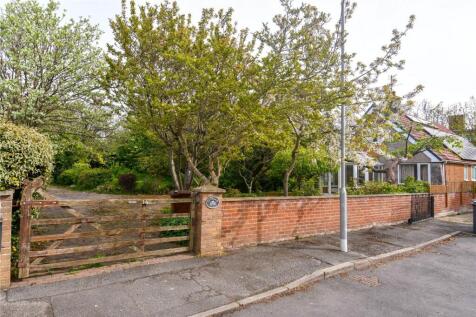 4 bedroom bungalow for sale