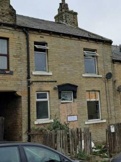 Terraced house for sale