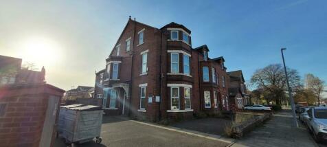 Terraced house for sale