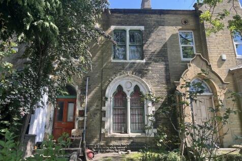 Terraced house for sale
