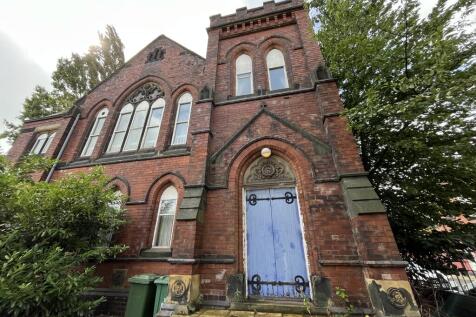 Semi-detached house for sale