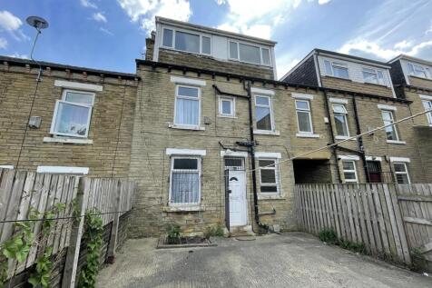 Terraced house for sale