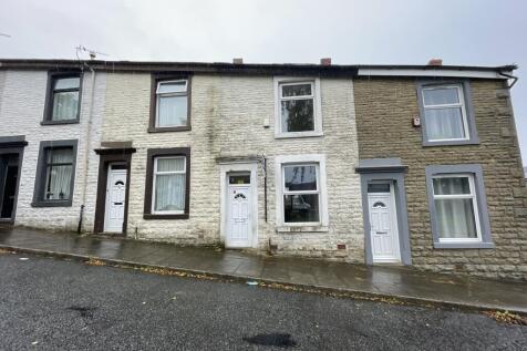 Terraced house for sale