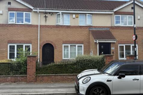 3 bedroom terraced house for sale