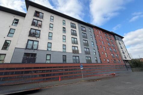 Studio flat for sale