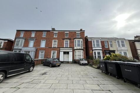 Studio flat for sale