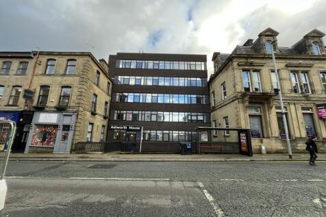 Studio flat for sale