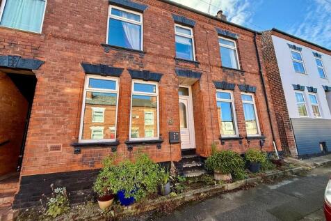 Cedar Street, Mansfield, Nottinghamshire 3 bed end of terrace house for sale