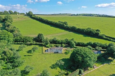 Sheepham, Ivybridge, Devon, PL21 2 bed bungalow for sale