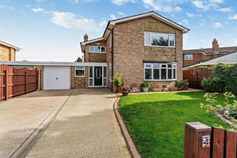 Ripon Way, Thirsk YO7 4 bed detached house for sale