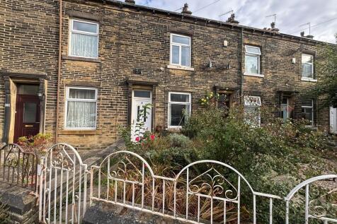 Bartle Place, Bradford 3 bed terraced house for sale