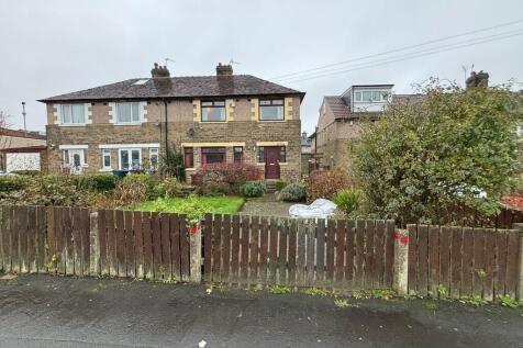 Canterbury Avenue, Bradford 3 bed semi