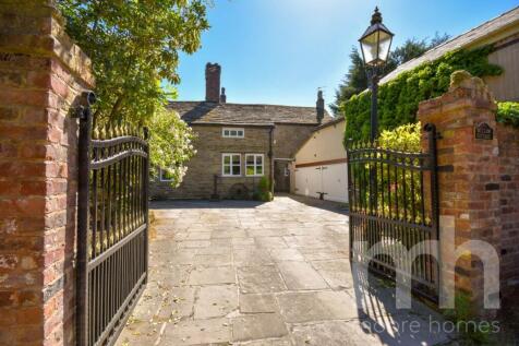 5 bedroom semi-detached house for sale