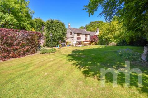 5 bedroom semi-detached house for sale