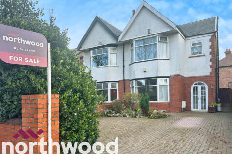 Falkland Road, Southport, PR8 3 bed semi